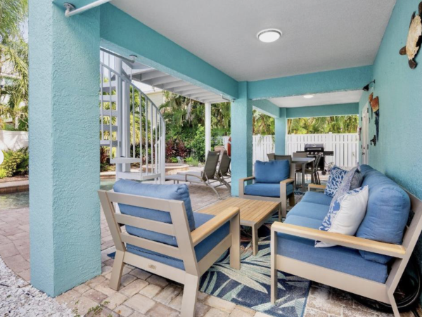 Holmes Beach Vacation Rental with Pool, Spa & Tiki Bar - Anna Maria Island